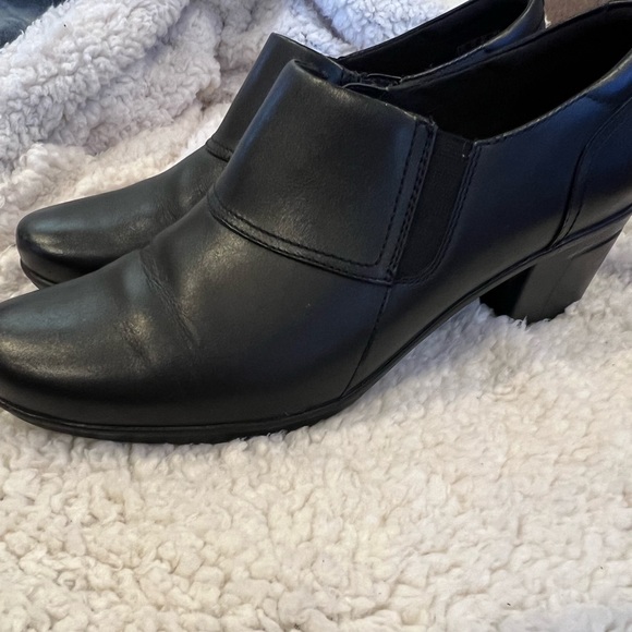 Clarks Shoes Clarks Comfortable Shoes Poshmark